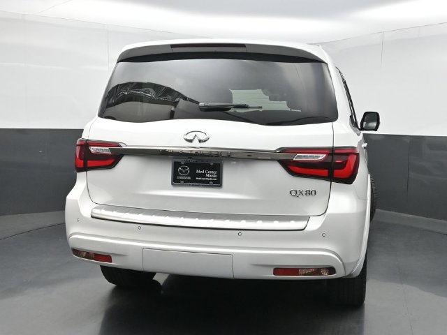 Used 2022 INFINITI QX80 Premium Select w/ Cargo Package RWD image 3