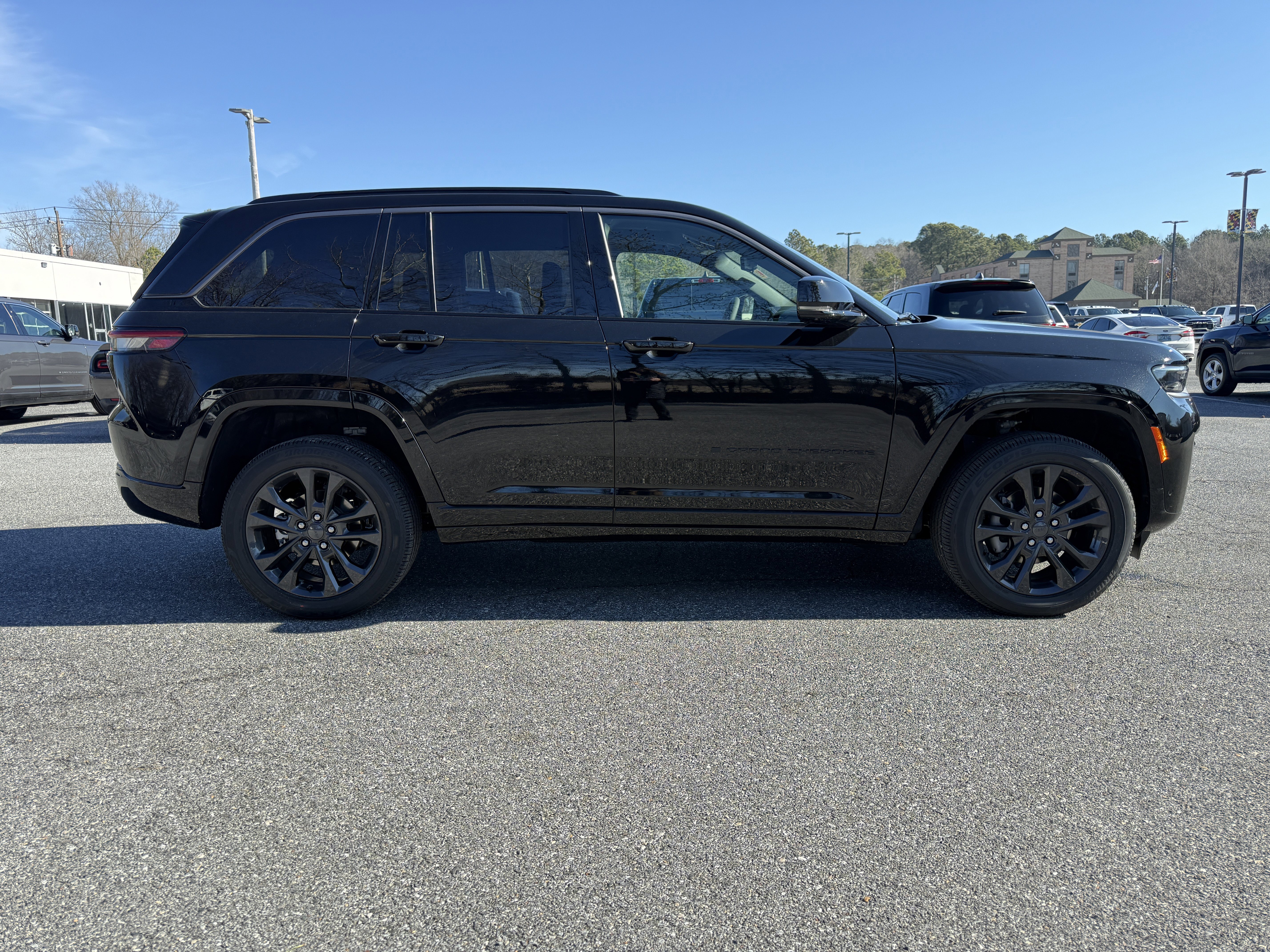 New 2026 Jeep Grand Cherokee Limited image 9