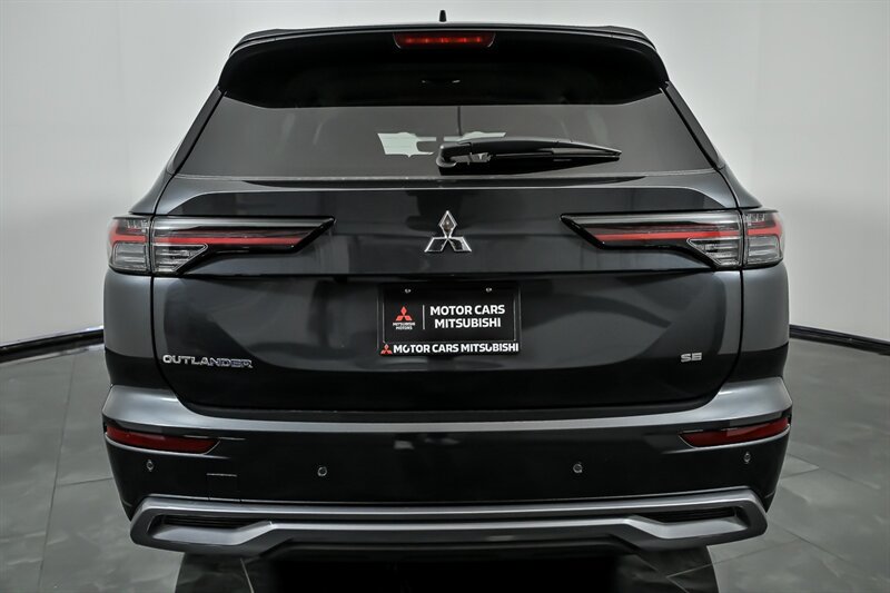 New 2026 Mitsubishi Outlander SE FWD image 8