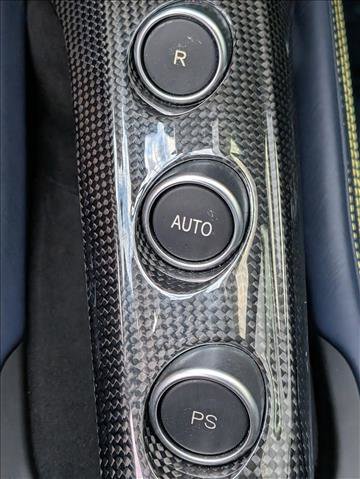 Used 2018 Ferrari 488 GTB RWD image 12