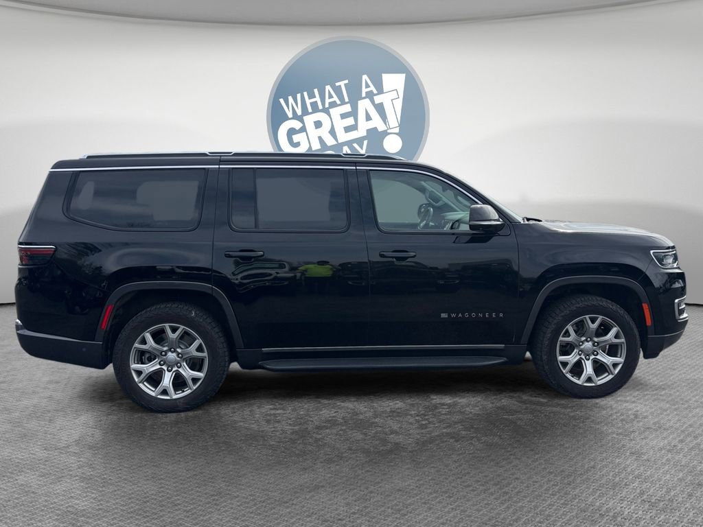 Used 2022 Jeep Wagoneer Series I w/ Convenience Group I AWD/4WD image 2