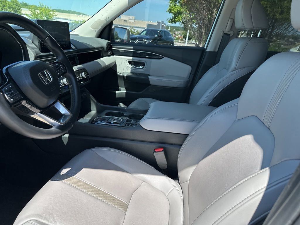 Used 2023 Honda Pilot EX-L image 9