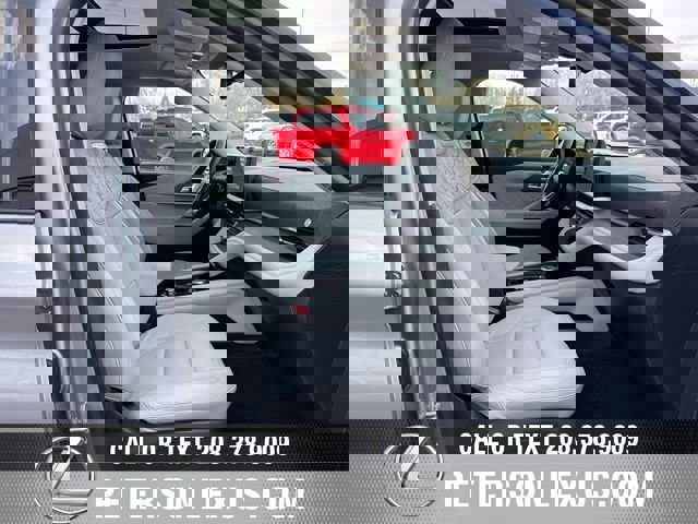 Used 2025 Ford Explorer Platinum w/ Ultimate Package image 12