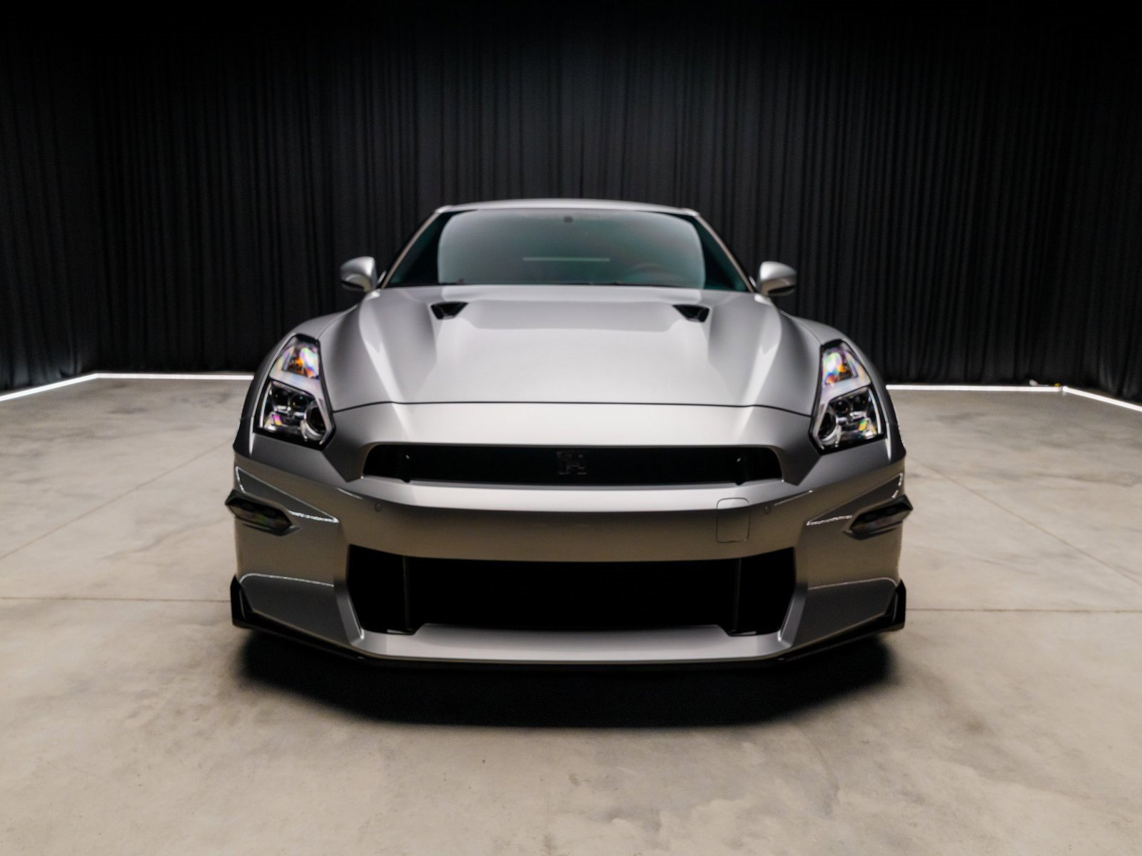 Used 2024 Nissan GT-R Premium w/ Floor Mat Package image 10