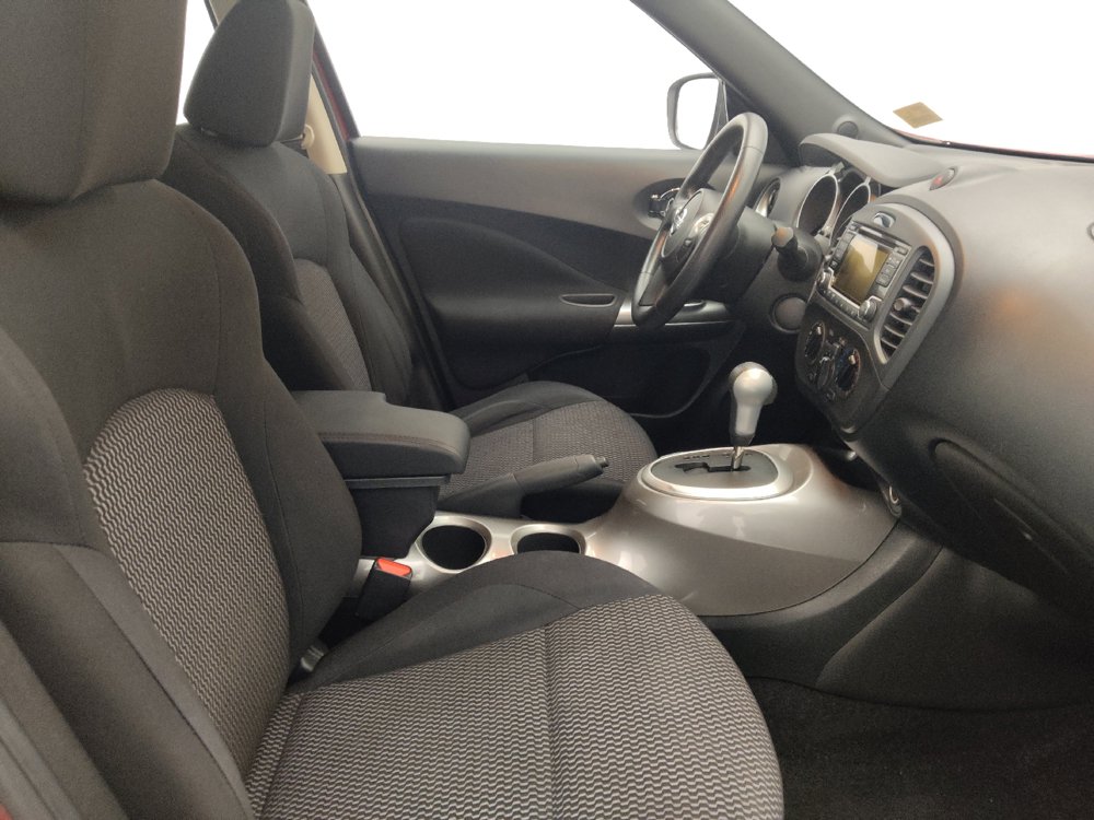 Used 2015 Nissan Juke S FWD image 21