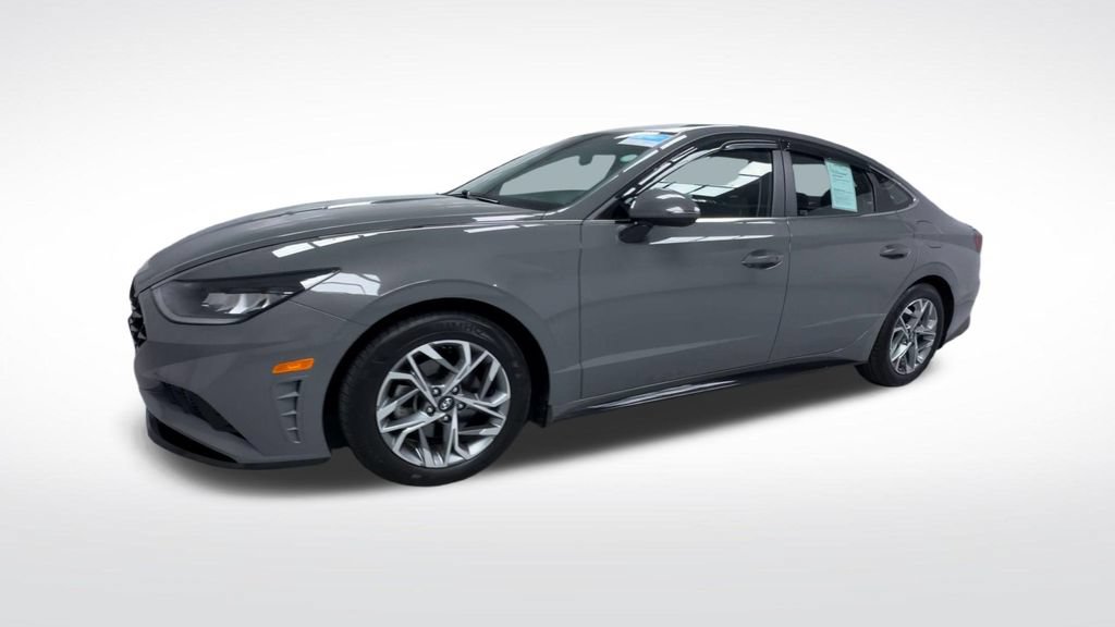 Used 2022 Hyundai Sonata SEL w/ Winter Weather Package FWD image 4