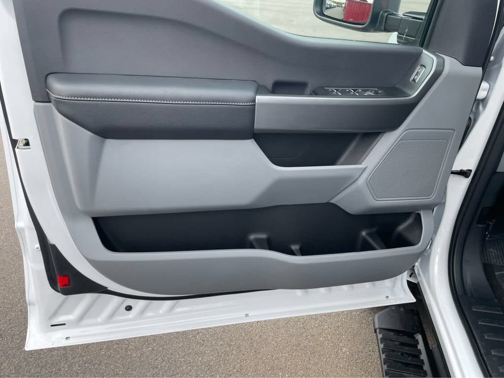 New 2026 Ford F350 XL w/ STX Appearance Package AWD/4WD image 13