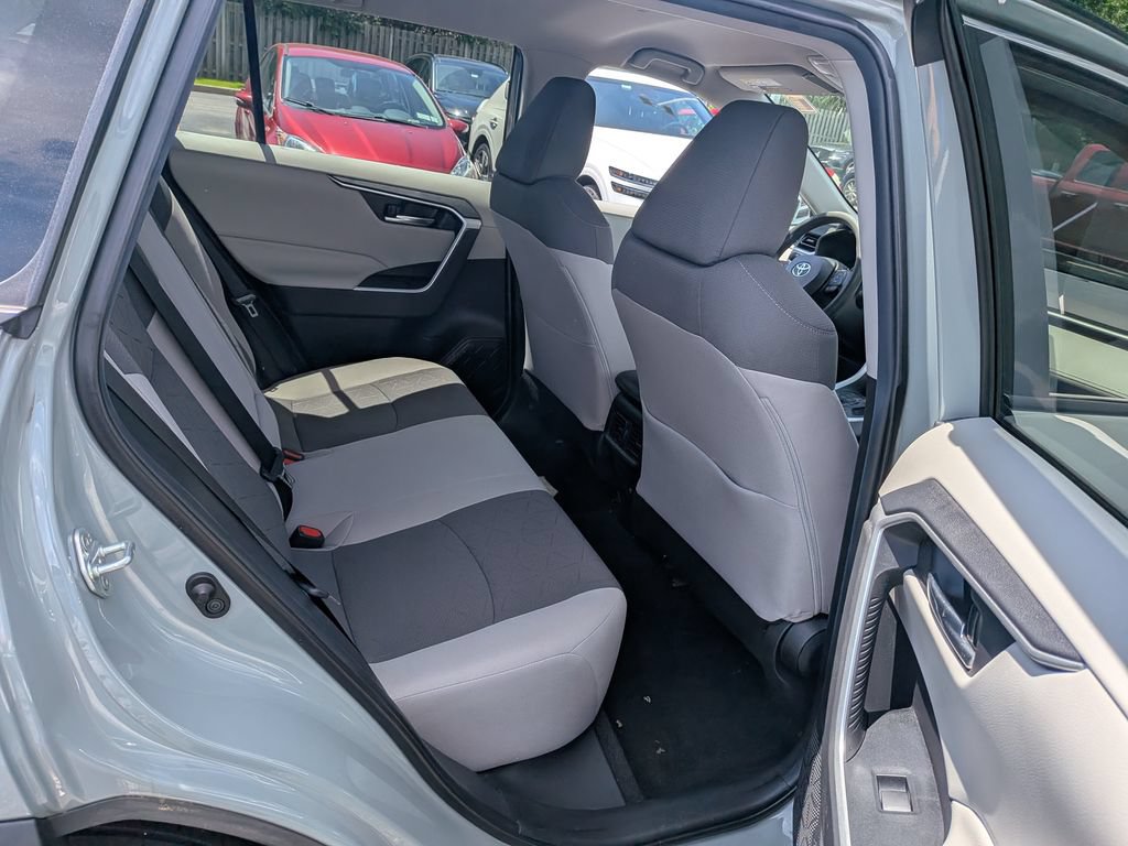 Used 2020 Toyota RAV4 XLE w/ All Weather Liner Package AWD/4WD image 35