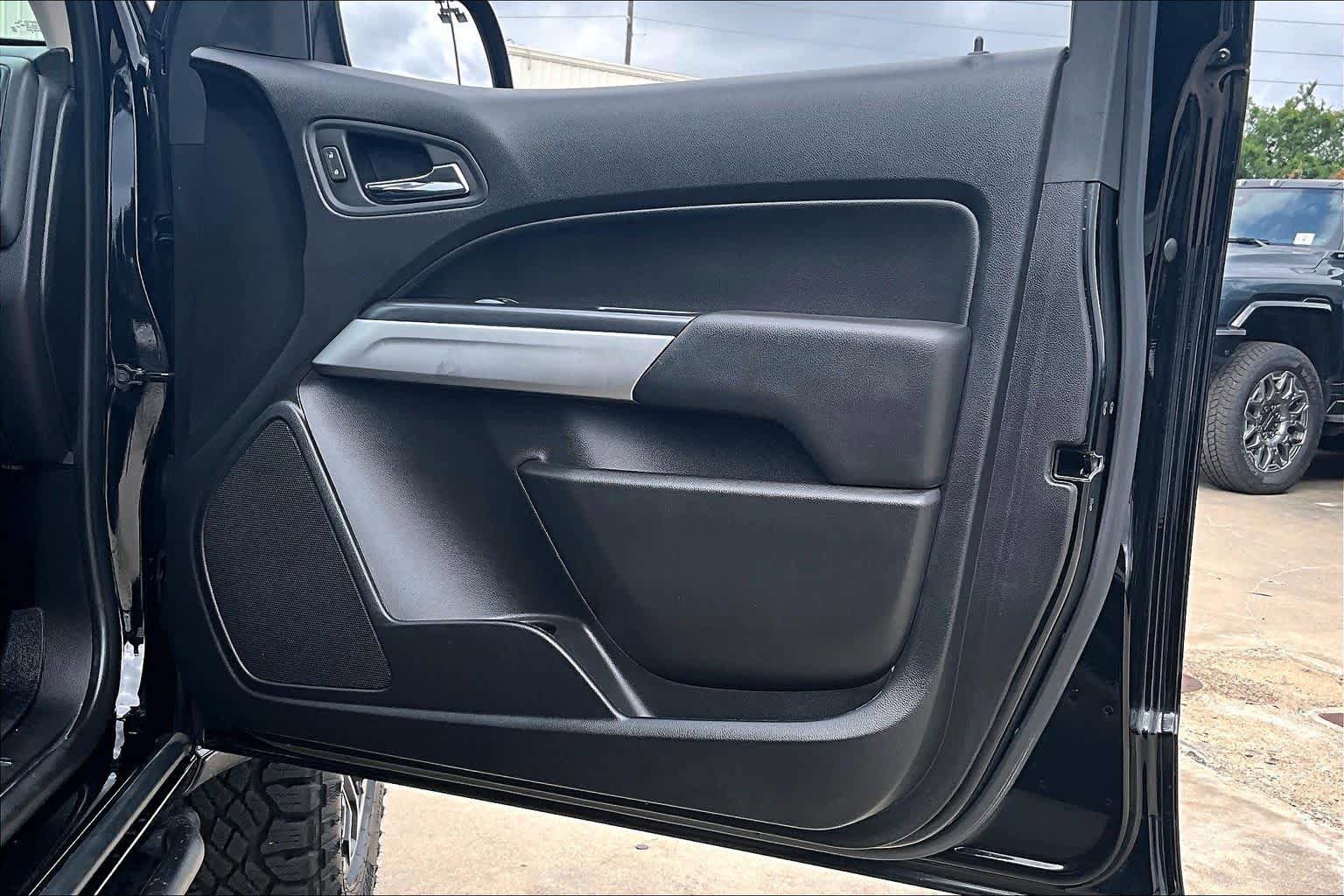 Used 2019 Chevrolet Colorado ZR2 AWD/4WD image 22