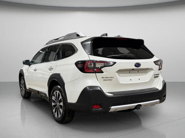 Used 2023 Subaru Outback Touring XT w/ Tech Package 3 AWD/4WD image 5