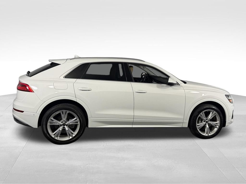 Used 2023 Audi Q8 Premium Plus w/ Premium Plus Package AWD/4WD image 6