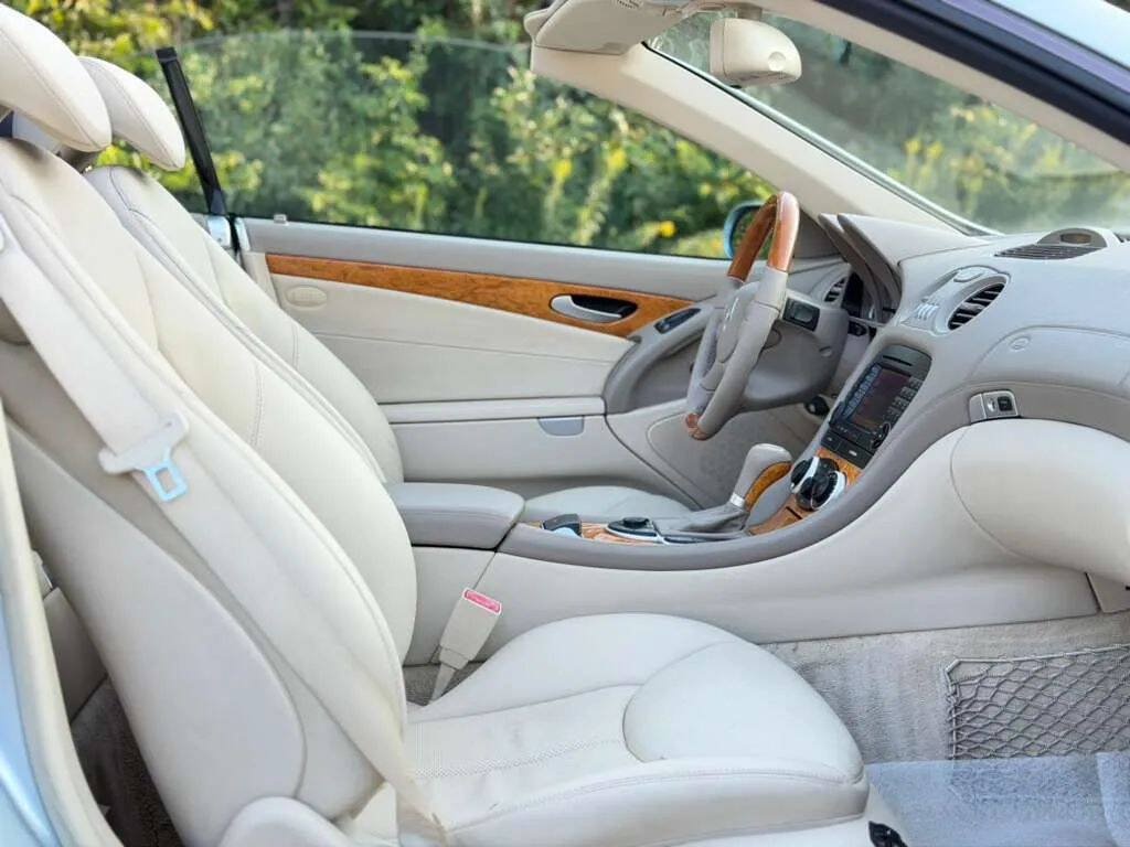 Used 2005 Mercedes-Benz SL 500 image 11
