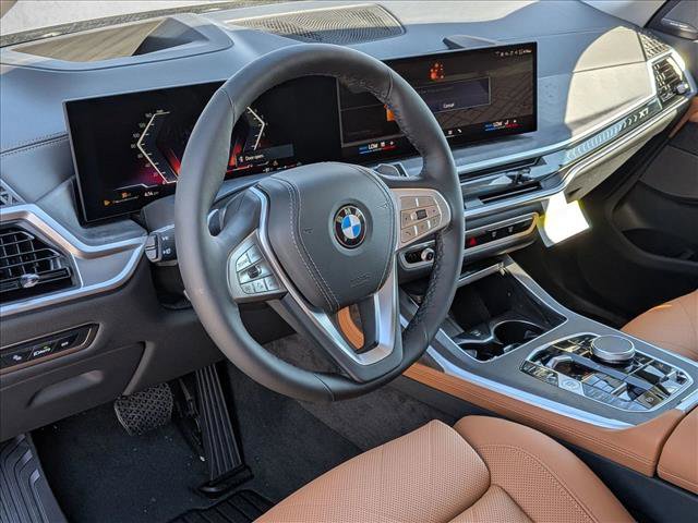 Used 2026 BMW X7 xDrive40i w/ Premium Package AWD/4WD video 3