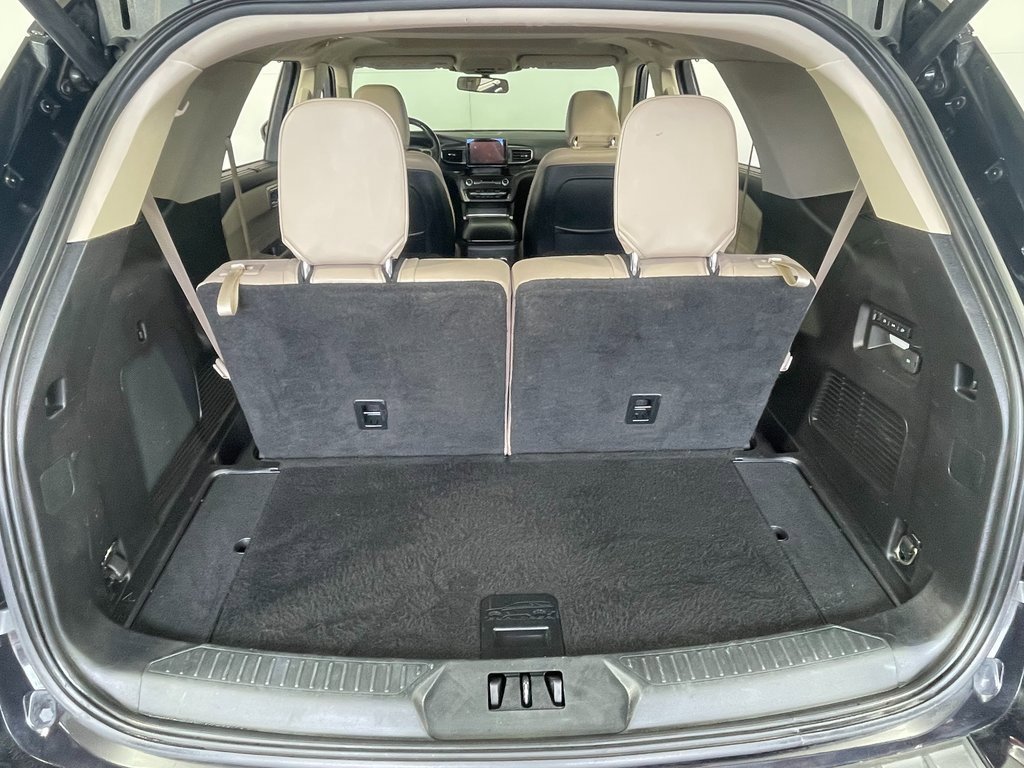 Used 2020 Ford Explorer Limited w/ Class III Trailer Tow Package image 7