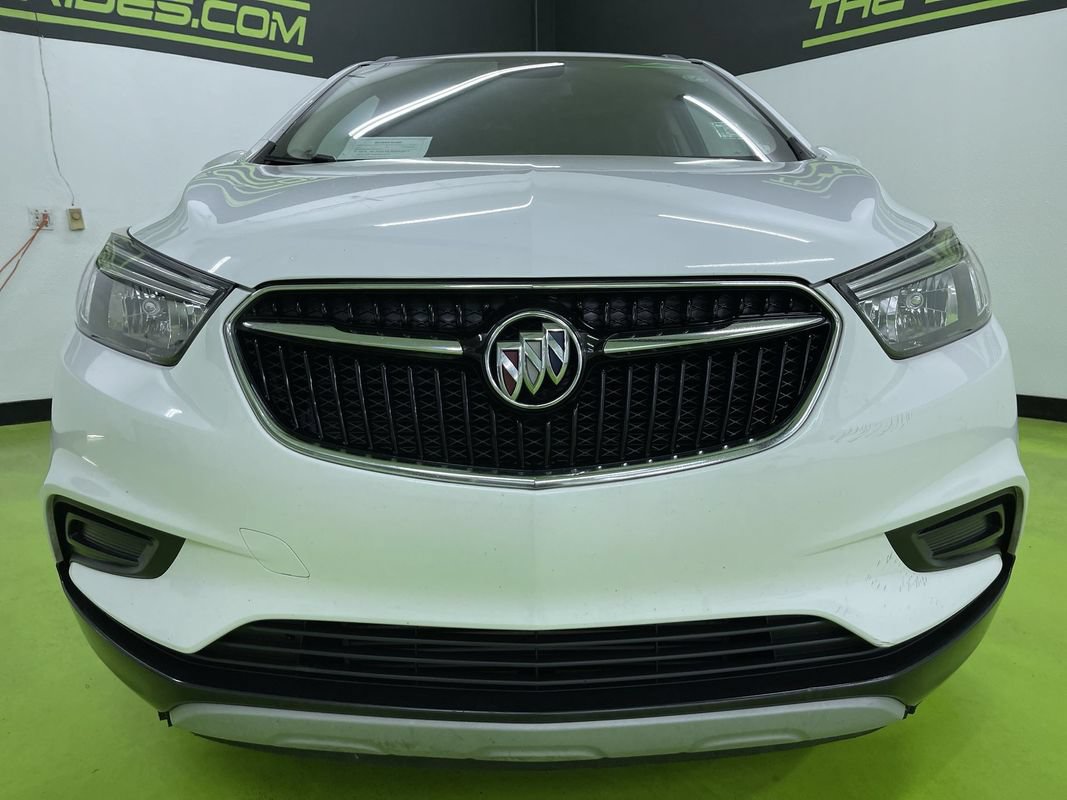 Used 2019 Buick Encore FWD image 3