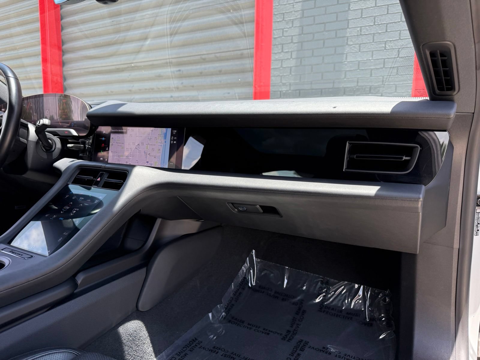 Used 2022 Porsche Taycan 4S AWD/4WD image 36