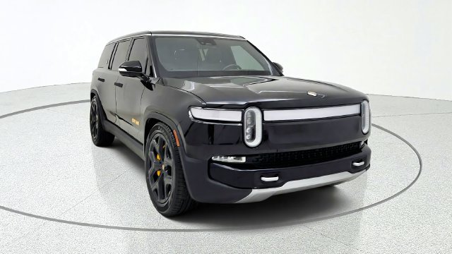 Used 2024 Rivian R1S Adventure Quad