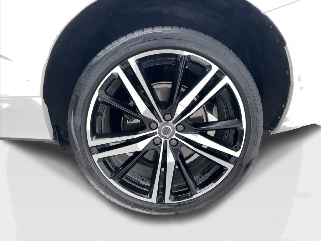 Used 2019 Volvo XC60 T8 R-Design AWD/4WD image 15
