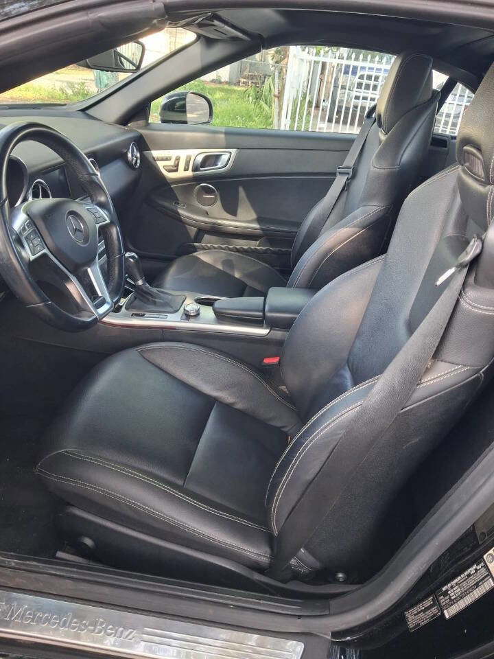 Used 2013 Mercedes-Benz SLK 250 w/ Premium I Pkg image 6