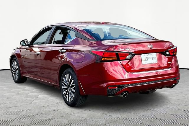 Used 2023 Nissan Altima 2.5 SV w/ SV Premium Package image 4