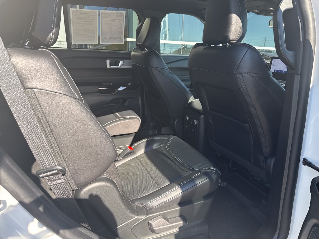 Used 2023 Ford Explorer ST w/ Equipment Group 401A AWD/4WD image 40