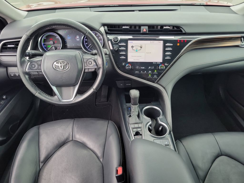 Used 2020 Toyota Camry XLE image 9