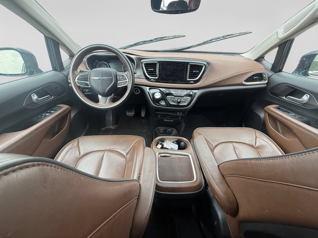 Used 2018 Chrysler Pacifica Limited FWD image 22