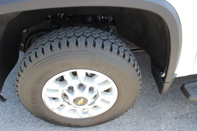 Used 2023 Chevrolet Silverado 2500 LT image 4