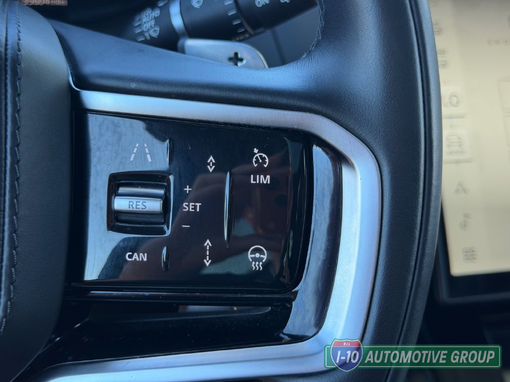 Used 2025 Land Rover Range Rover Sport SE AWD/4WD image 23