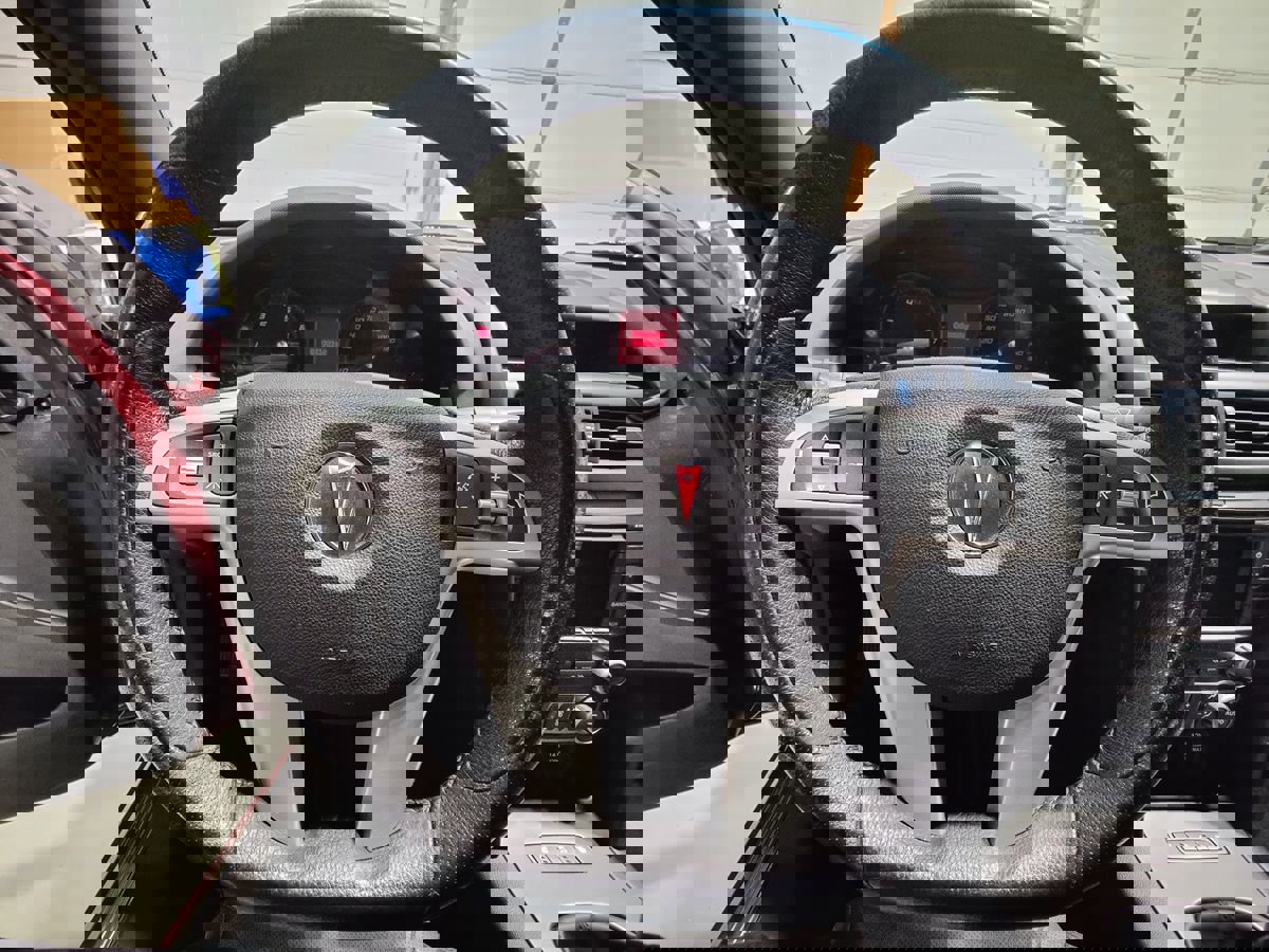 Used 2009 Pontiac G8 GXP image 26