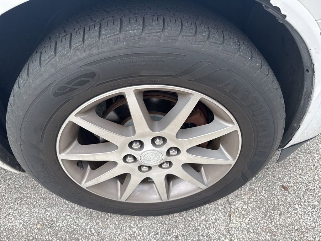 Used 2017 Buick Enclave Leather image 6