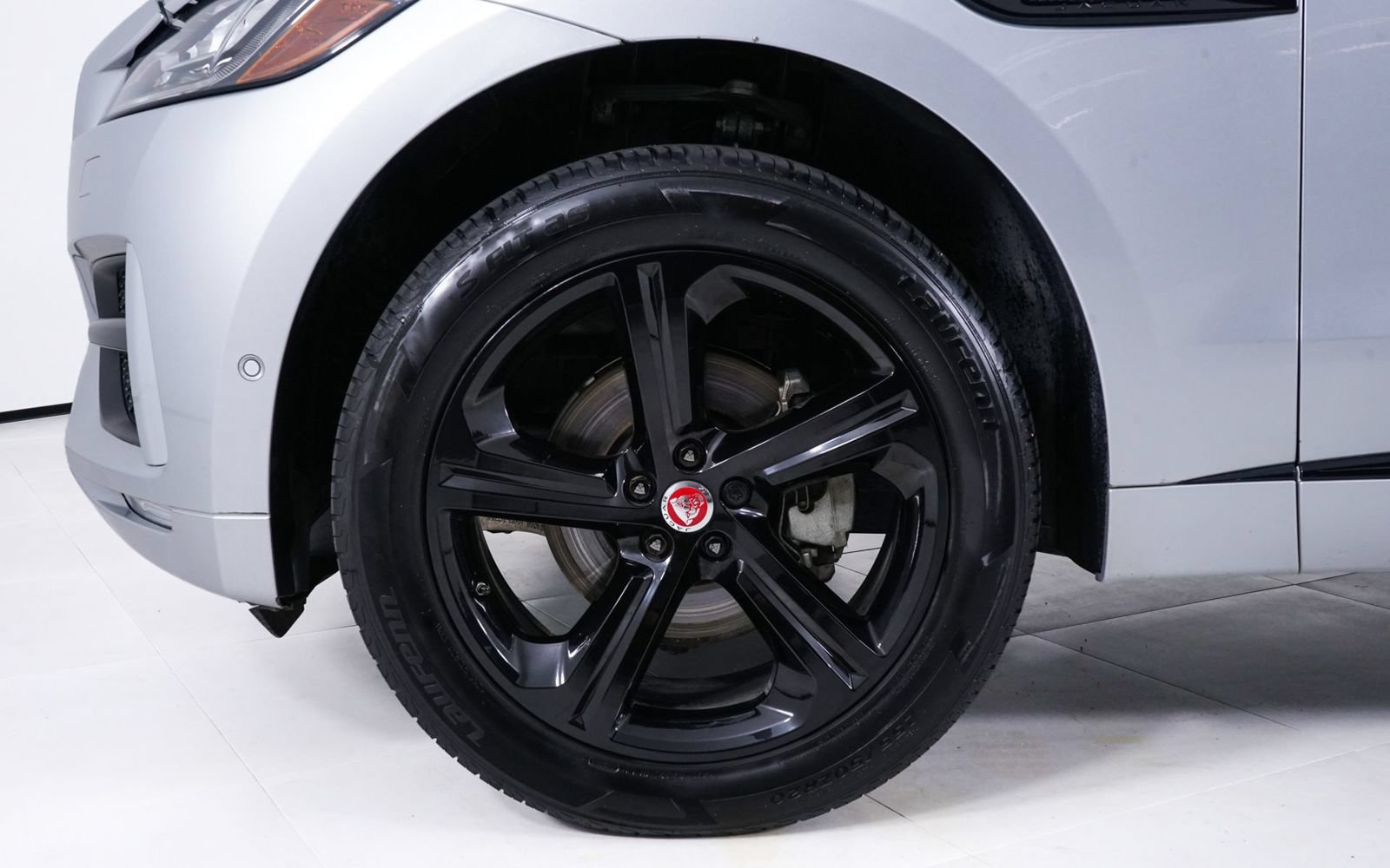 Used 2019 Jaguar F-PACE R-Sport AWD/4WD image 11