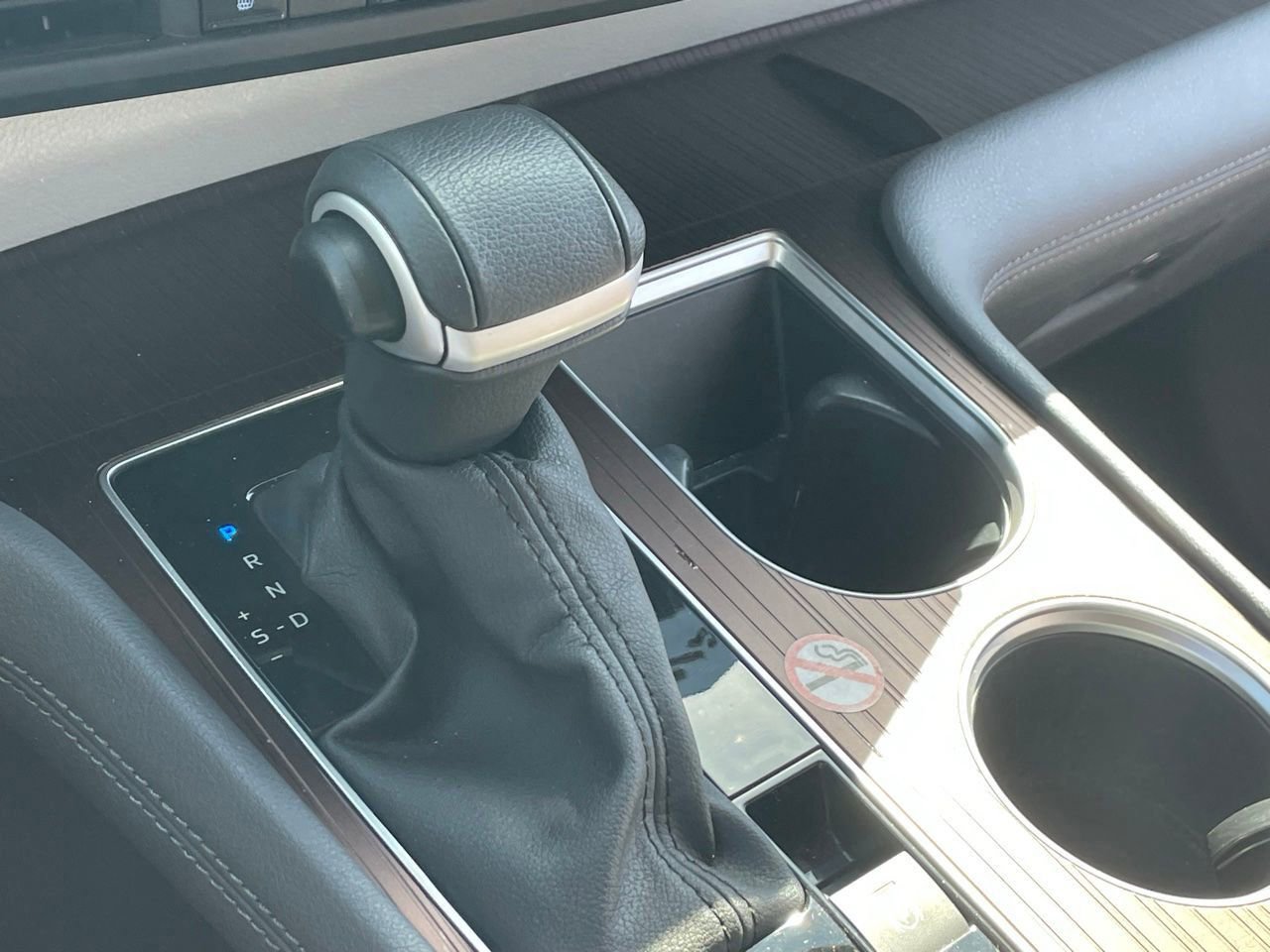 Used 2024 Toyota Sienna XLE image 9