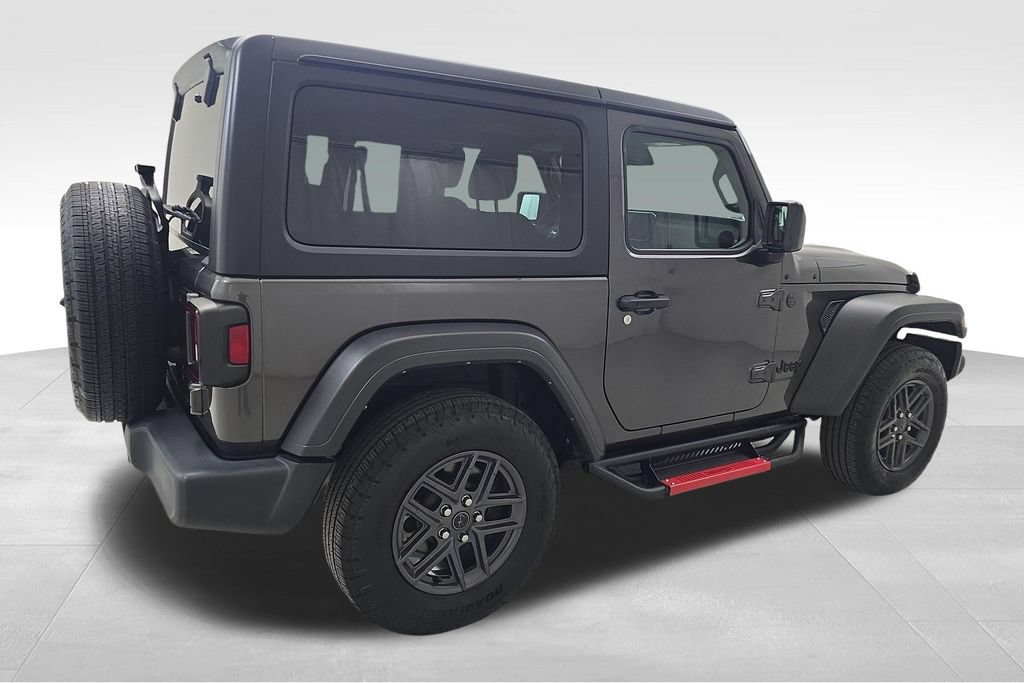 Used 2024 Jeep Wrangler Sport AWD/4WD image 9