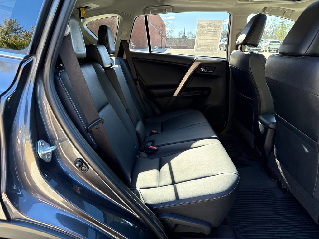 Used 2016 Toyota RAV4 Limited image 24