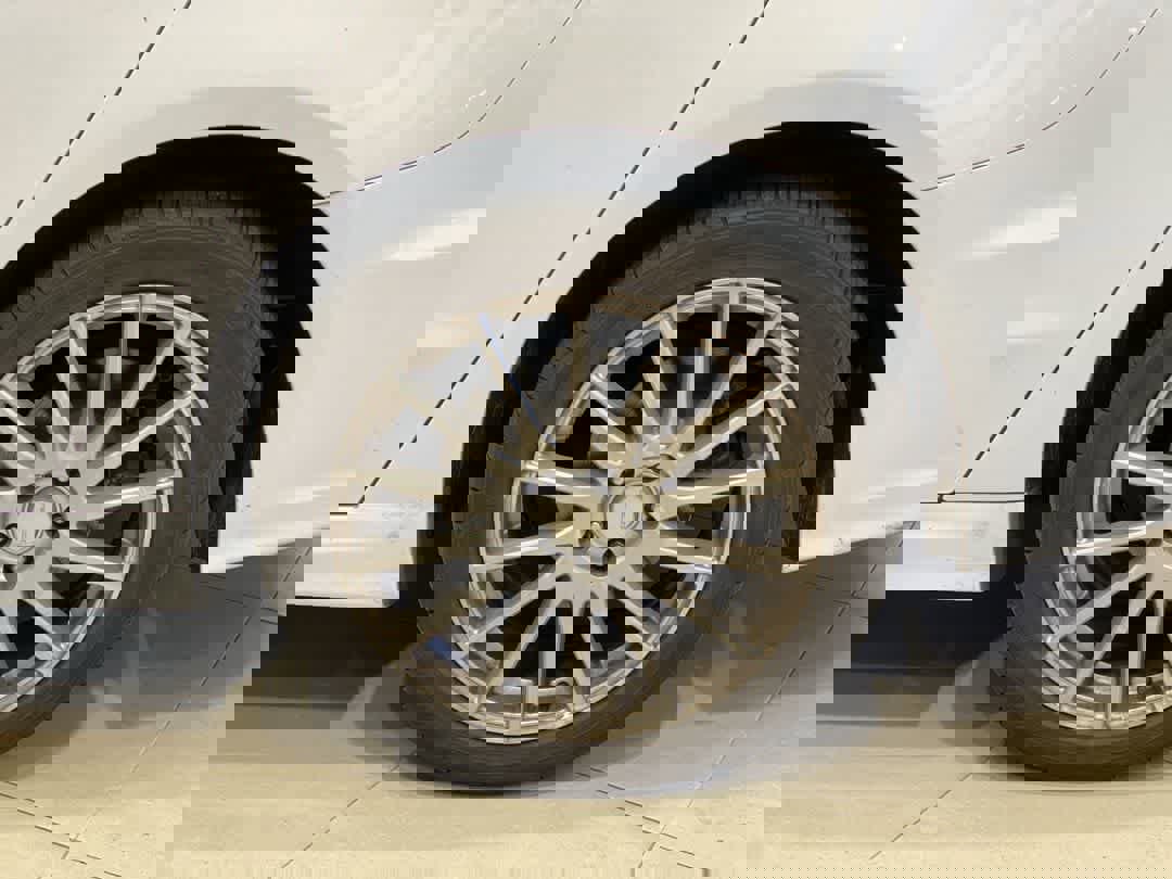 Used 2020 Ford Fusion SE image 13