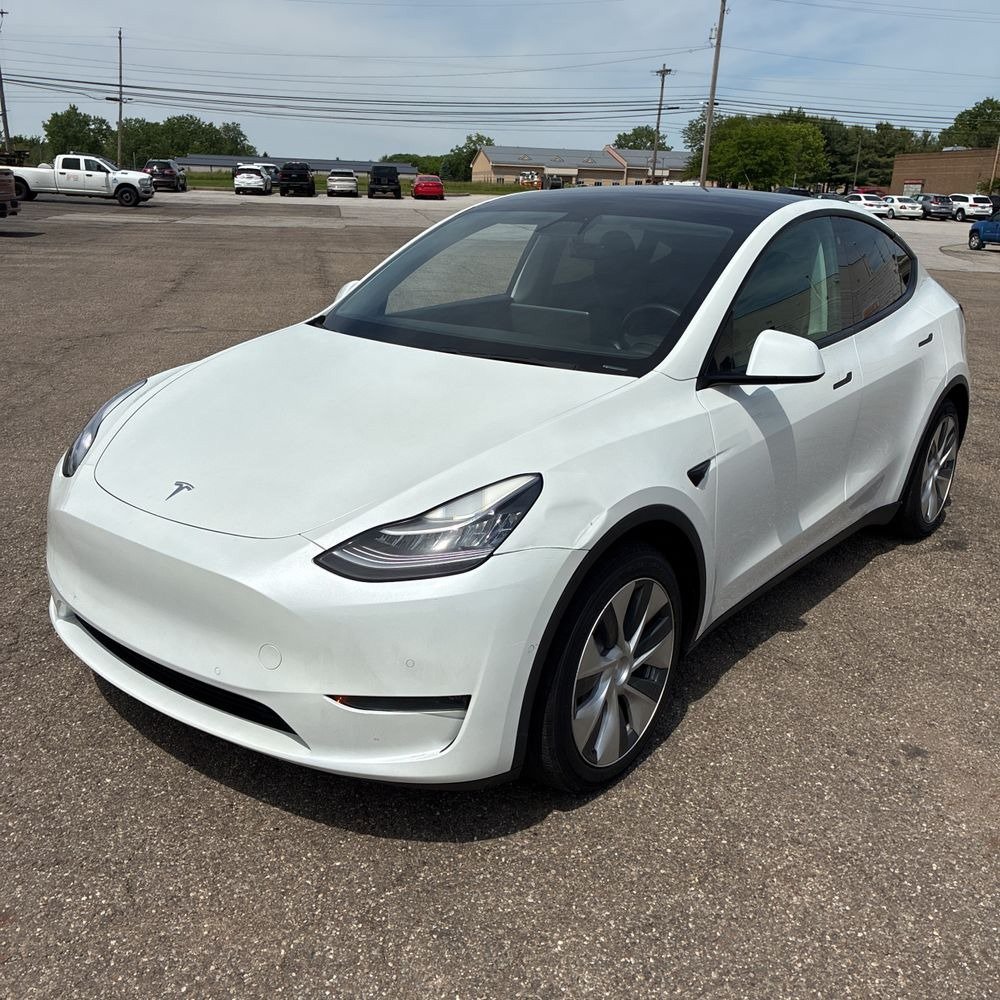 Used 2021 Tesla Model Y Long Range AWD/4WD image 2