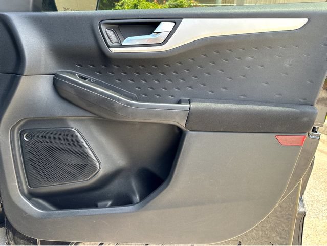 Used 2020 Ford Escape SE Sport FWD image 25