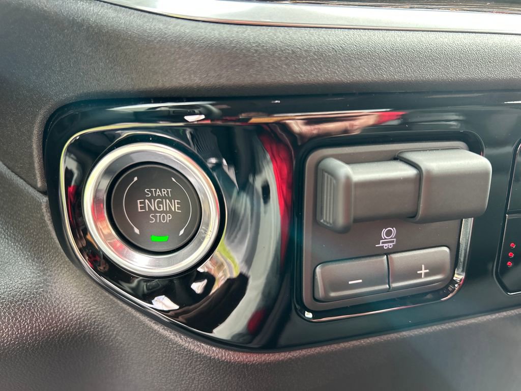 New 2026 GMC Sierra 2500 SLE image 22
