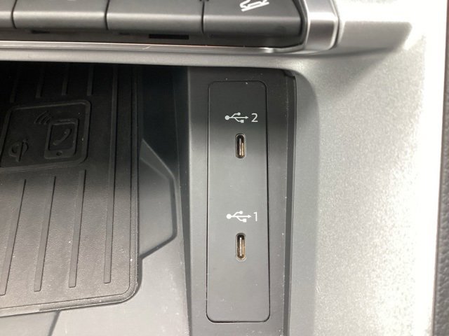 Used 2024 Audi Q3 2.0T Premium image 36