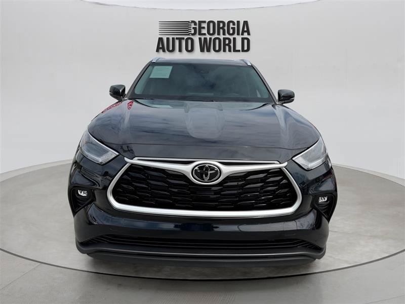 Used 2021 Toyota Highlander XLE FWD image 14