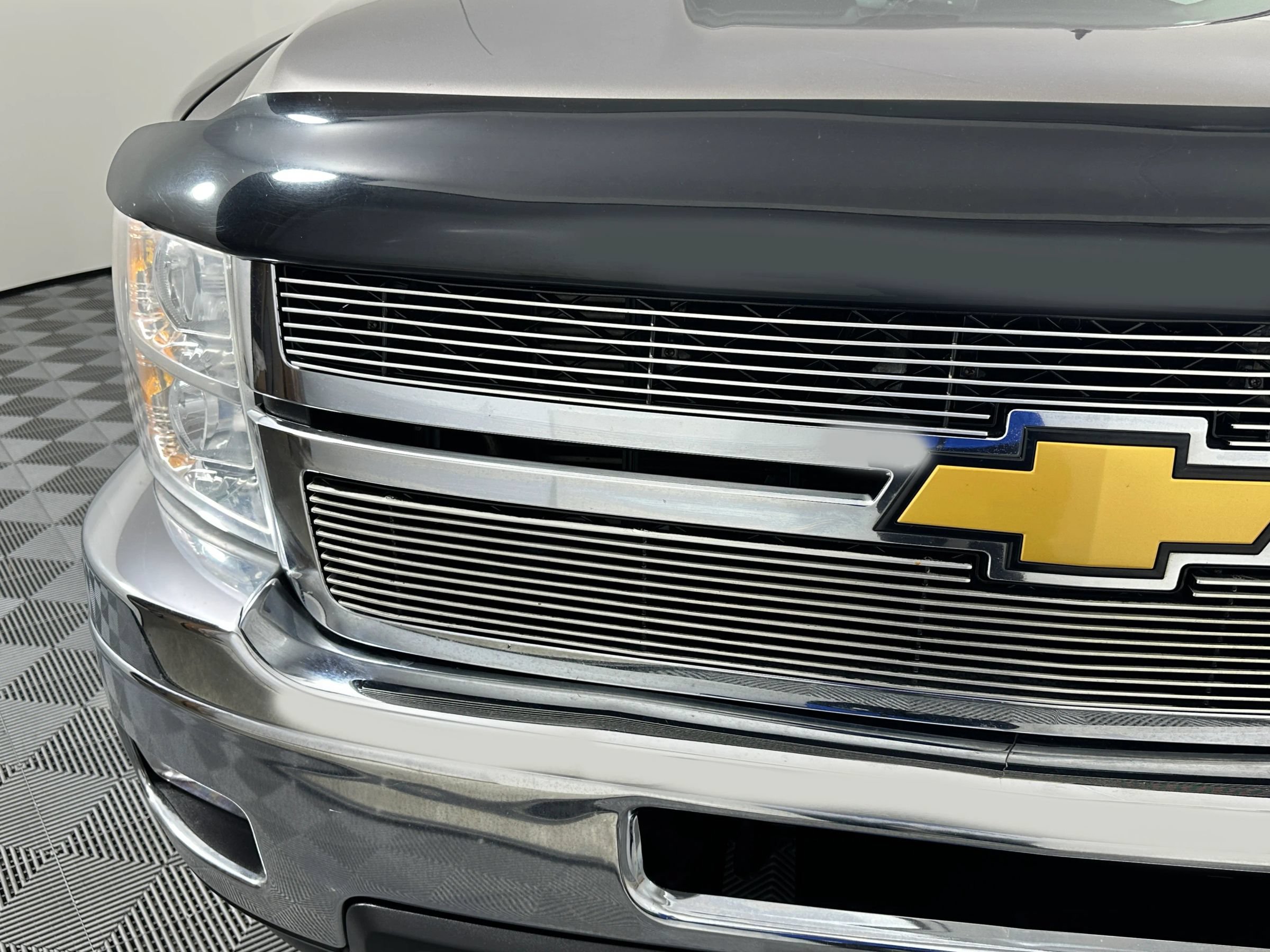 Used 2014 Chevrolet Silverado 3500 LT w/ Interior Plus Package AWD/4WD image 4