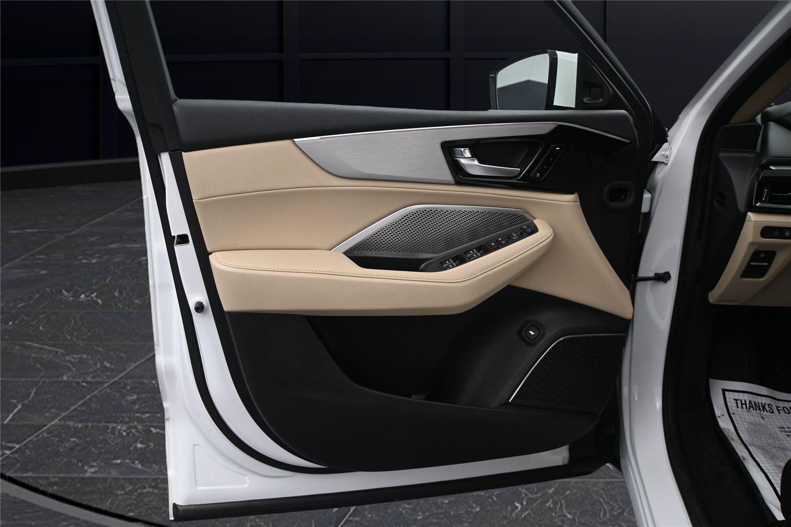Certified 2022 Acura MDX SH-AWD w/ Technology Package image 11
