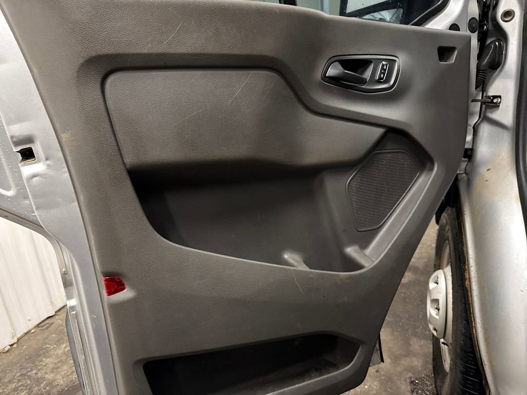 Used 2023 Ford Transit 350 XLT AWD/4WD image 17