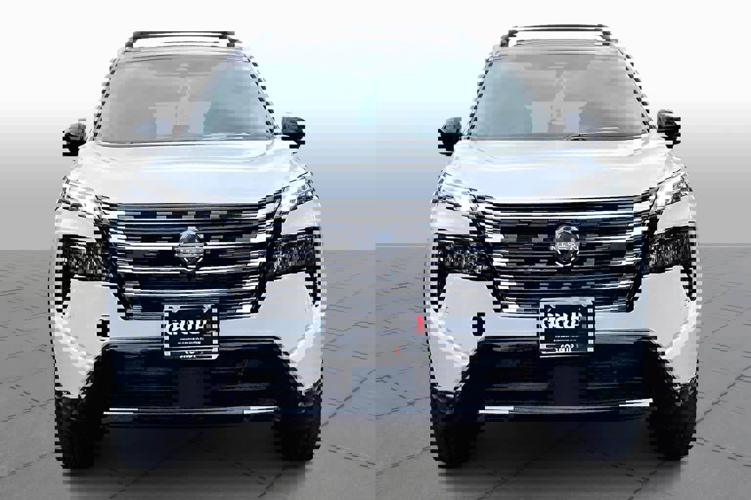 New 2026 Nissan Rogue Platinum image 3