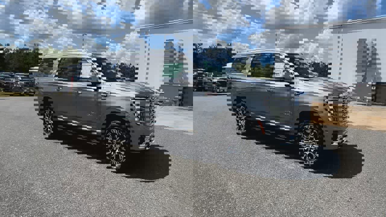 New 2026 GMC Yukon XL Denali video 2