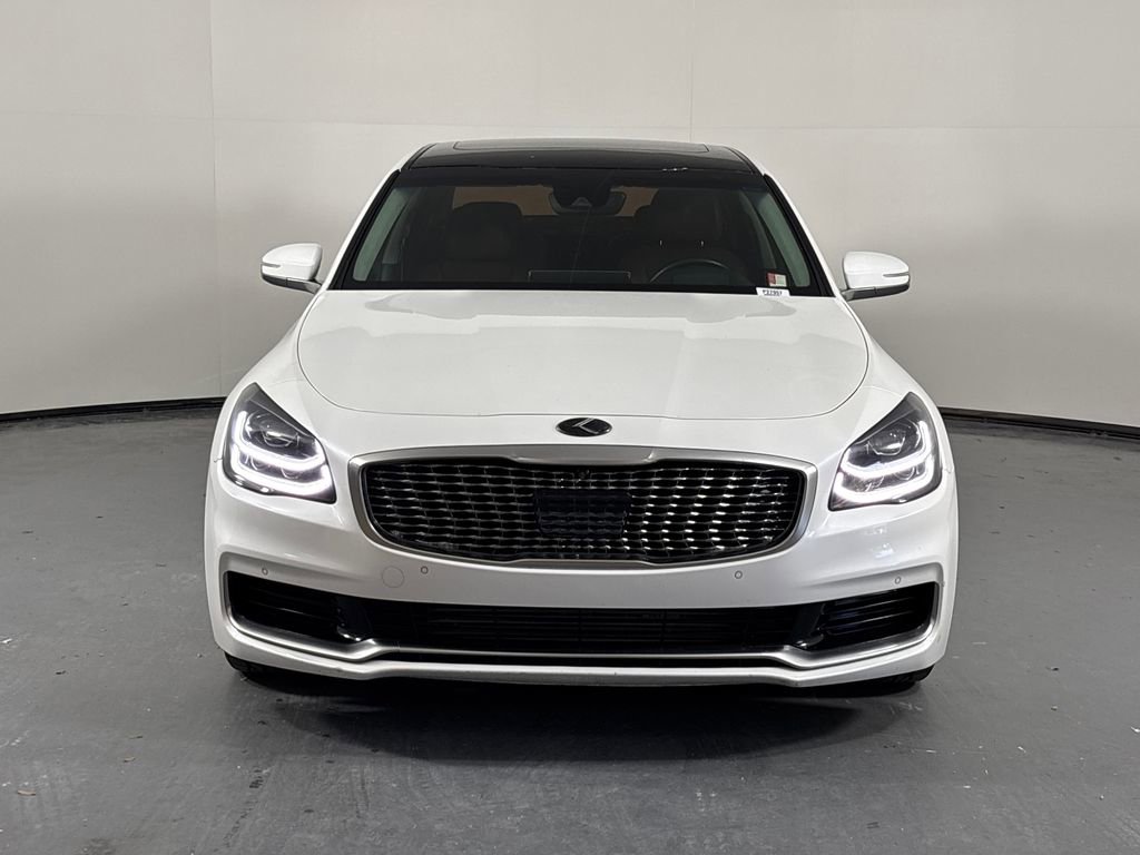 Used 2019 Kia K900 Luxury w/ VIP Package image 3