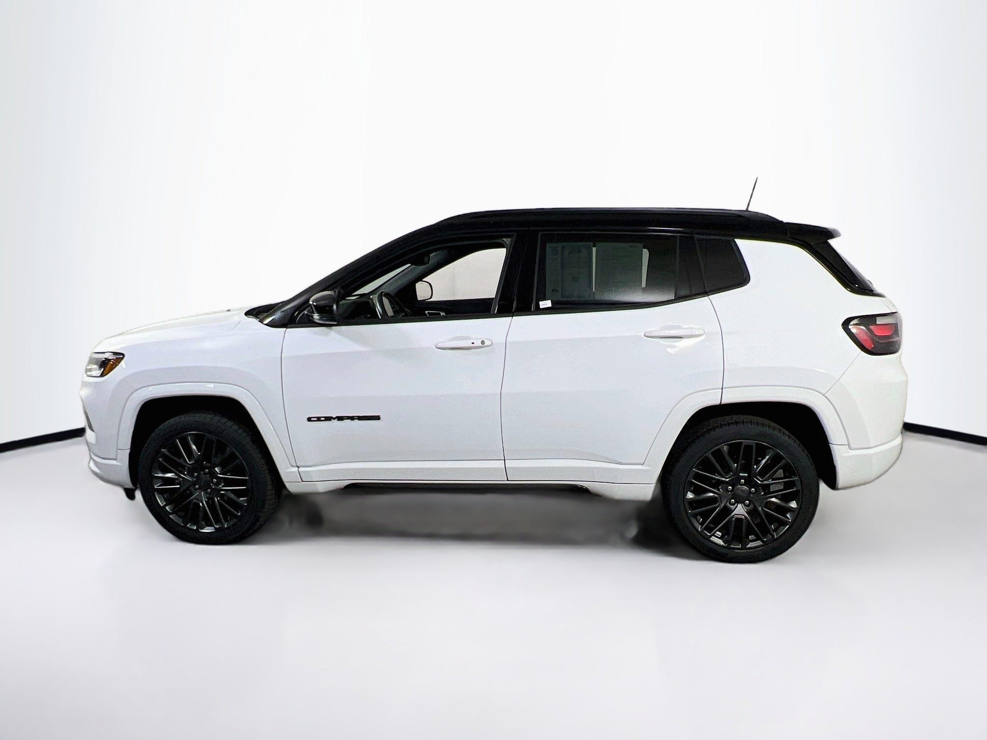Used 2022 Jeep Compass High Altitude AWD/4WD image 8
