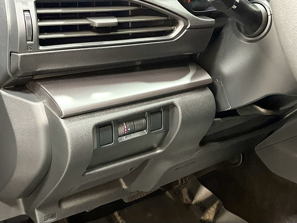 Used 2025 Subaru Impreza 2.0i AWD/4WD image 10