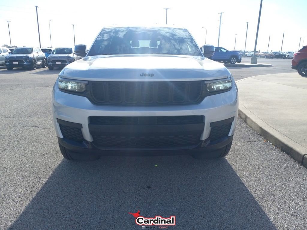 Used 2024 Jeep Grand Cherokee L Laredo image 18